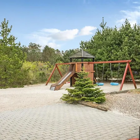 Tascha - 1-5km From The Sea By Interhome *